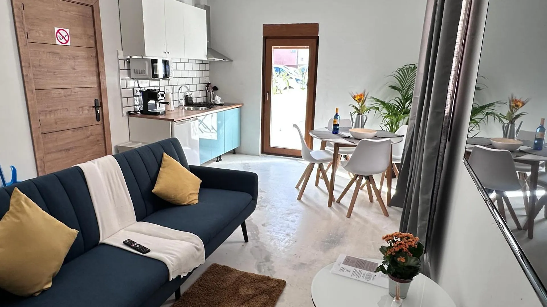 Apartment Euphorbia Suites Los Silos